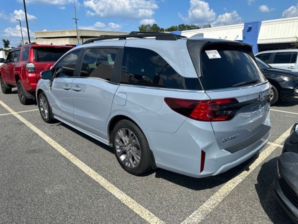 Certified 2025 Honda Odyssey Touring Van