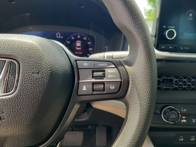 2025 Honda Accord LX - Photo 17