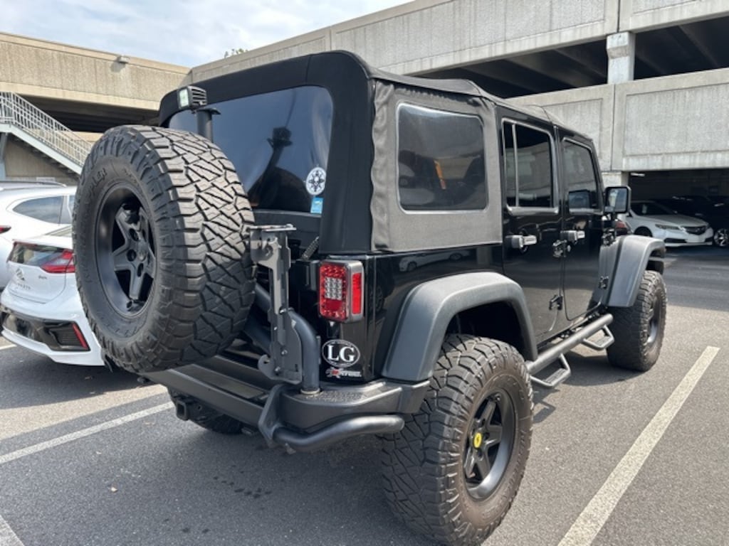 Used 2014 Jeep Wrangler Unlimited Rubicon 4x4 SUV