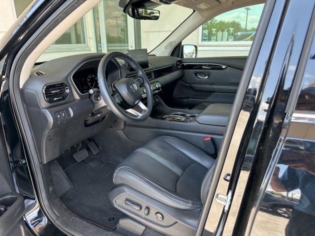 Certified 2024 Honda Pilot Touring SUV