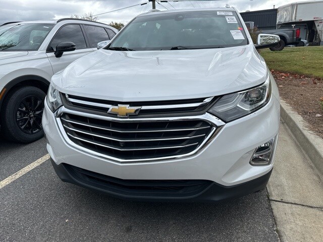 2020 Chevrolet Equinox Premier photo 2