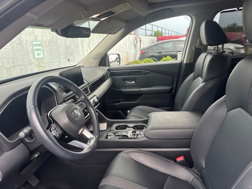Certified 2024 Honda Pilot Touring SUV