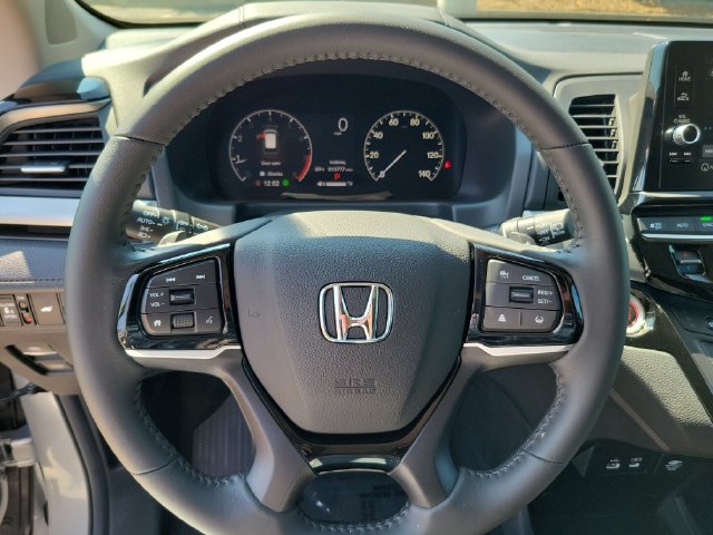 2025 Honda Odyssey Touring - Photo 14