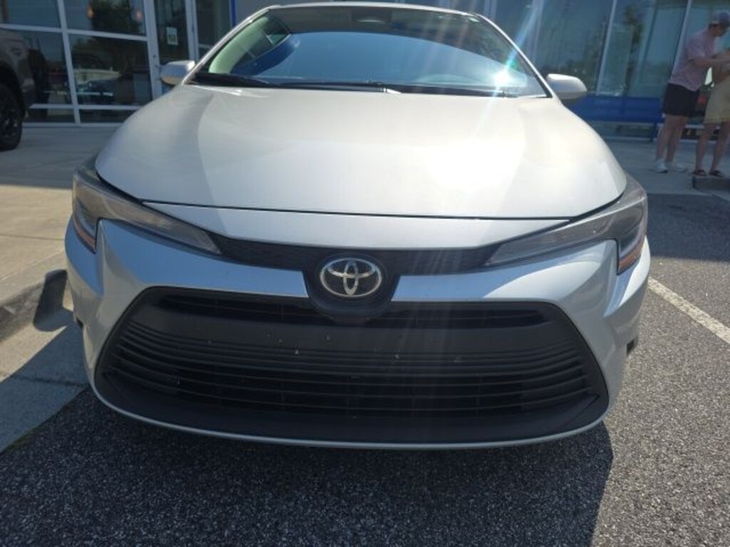 Used 2026 Toyota Corolla LE Sedan