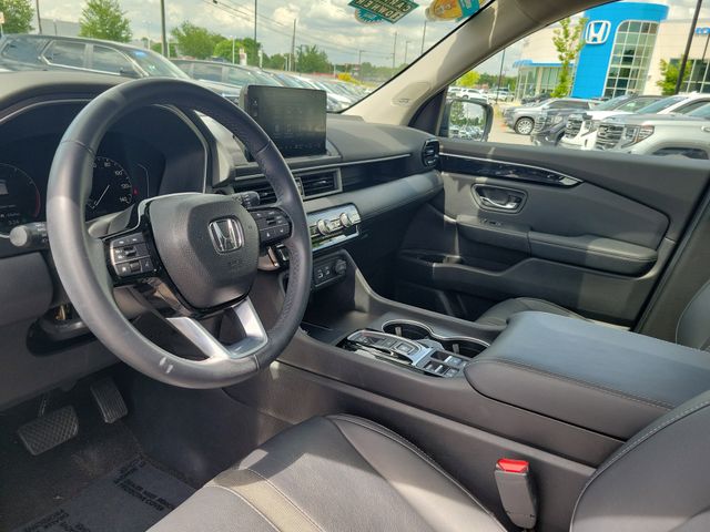 2024 Honda Pilot Touring - Photo 14