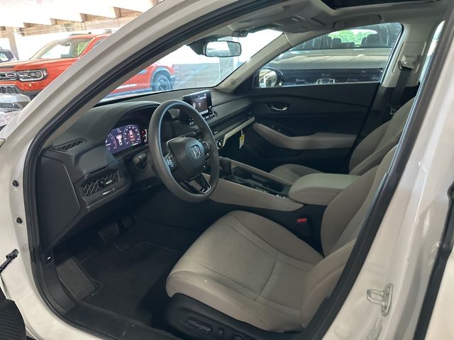 2025 Honda Accord SE - Photo 7