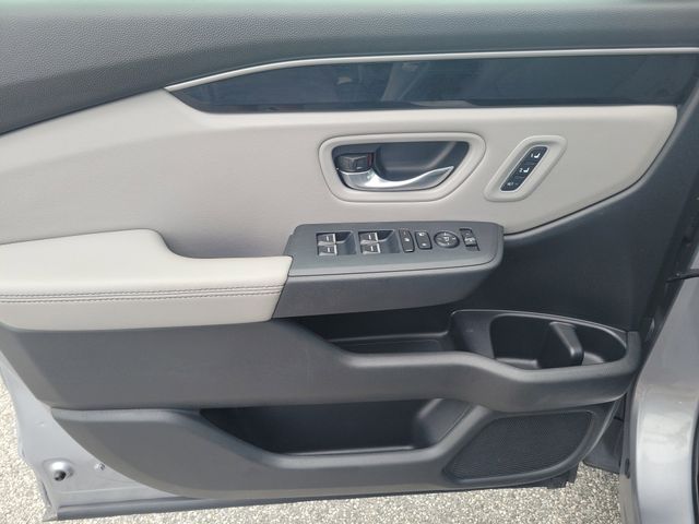 2025 Honda Pilot EX-L - Photo 8