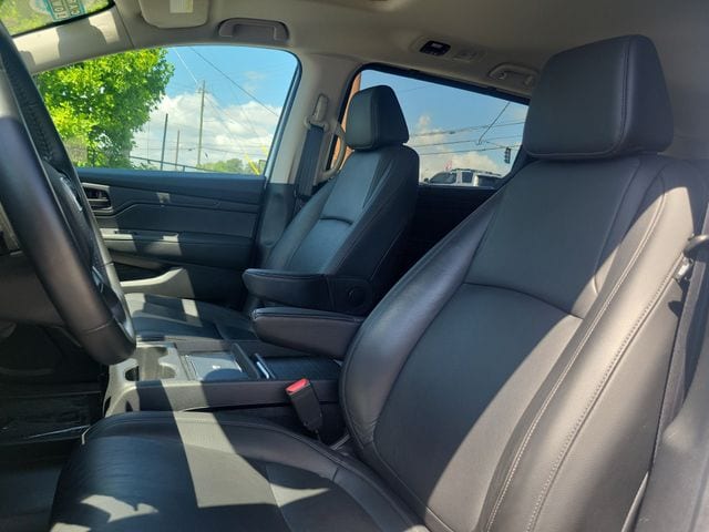 2025 Honda Odyssey EX-L - Photo 12