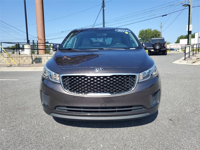 Used 2017 Kia Sedona LX with VIN KNDMB5C13H6278915 for sale in Roswell, GA