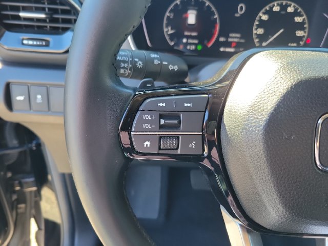 2025 Honda Pilot EX-L - Photo 15