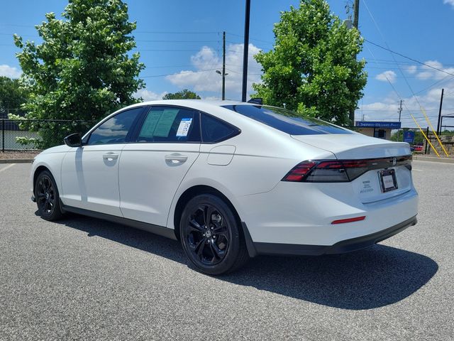 2025 Honda Accord SE - Photo 6
