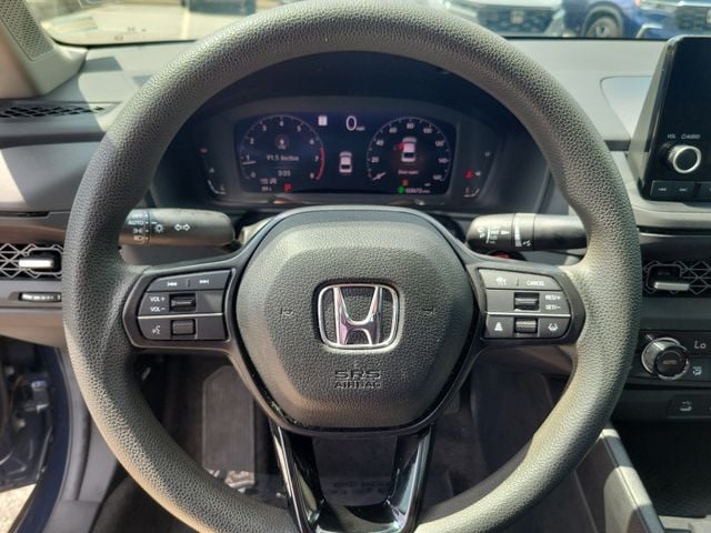 2025 Honda Accord SE - Photo 14