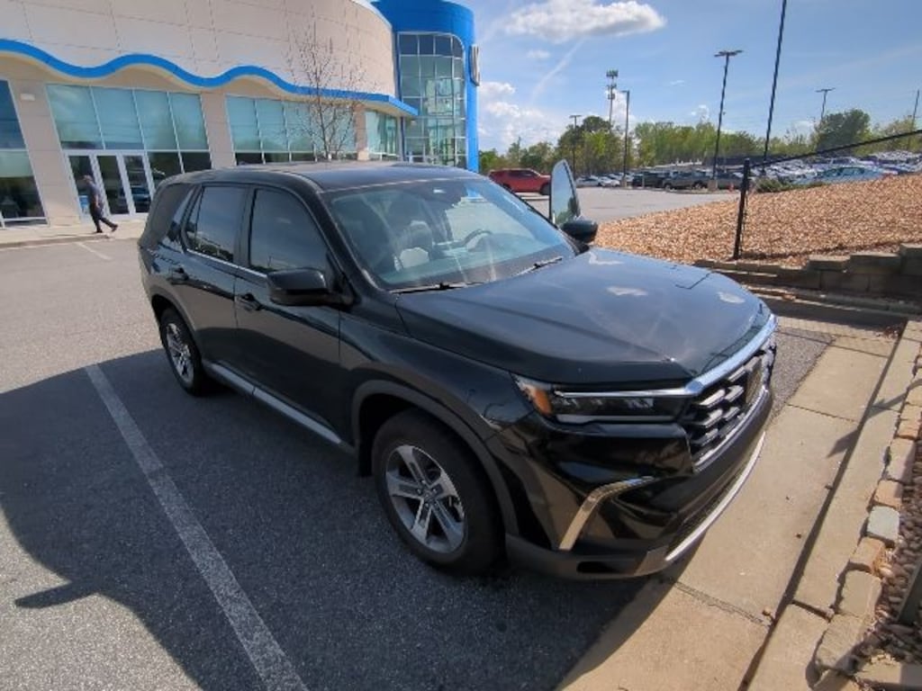 Certified 2025 Honda Pilot SUV