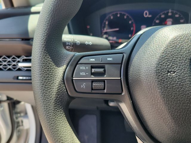 2025 Honda Accord SE - Photo 14