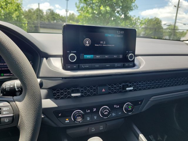 2025 Honda Accord SE - Photo 18