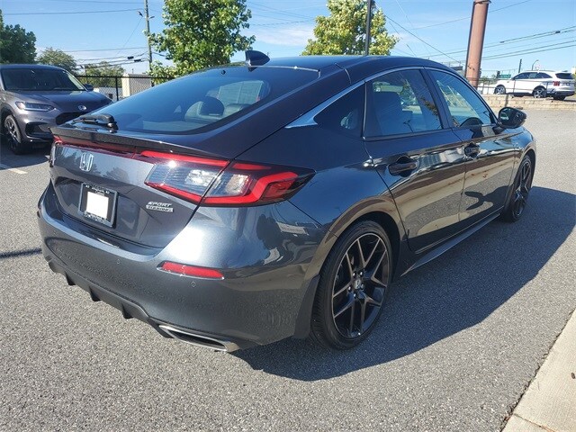 2023 Honda Civic Sport Touring photo 3