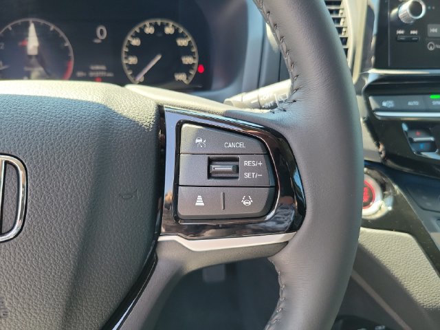 2025 Honda Odyssey Touring - Photo 16