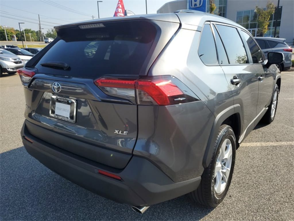Used 2019 Toyota RAV4 XLE SUV