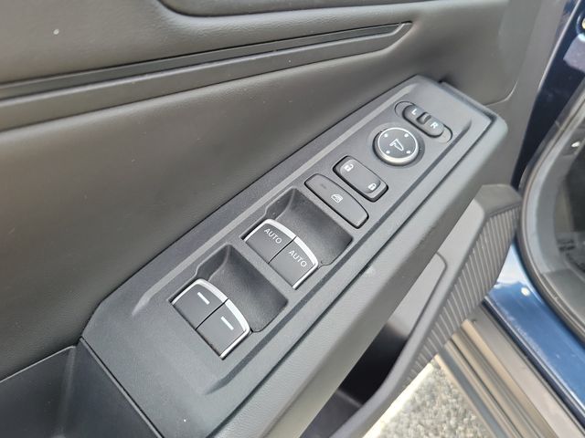 2025 Honda Accord SE - Photo 9