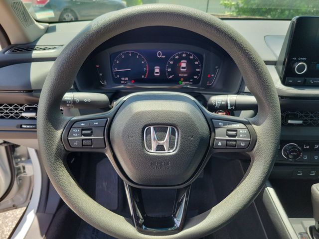 2025 Honda Accord SE - Photo 13