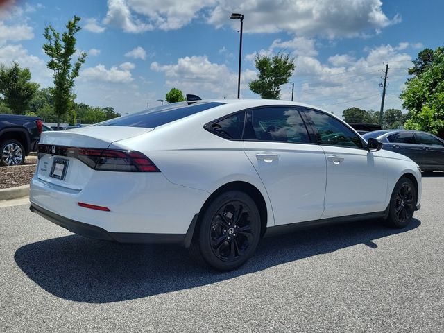 2025 Honda Accord SE - Photo 4