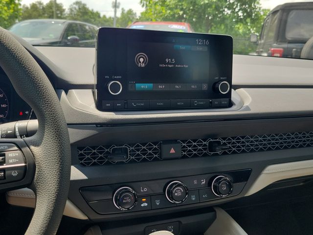 2025 Honda Accord LX - Photo 18