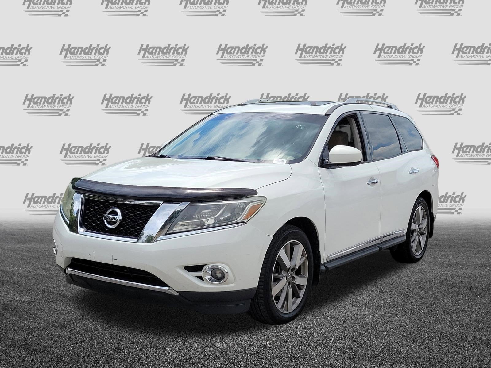 2014 Nissan Pathfinder Platinum photo 4