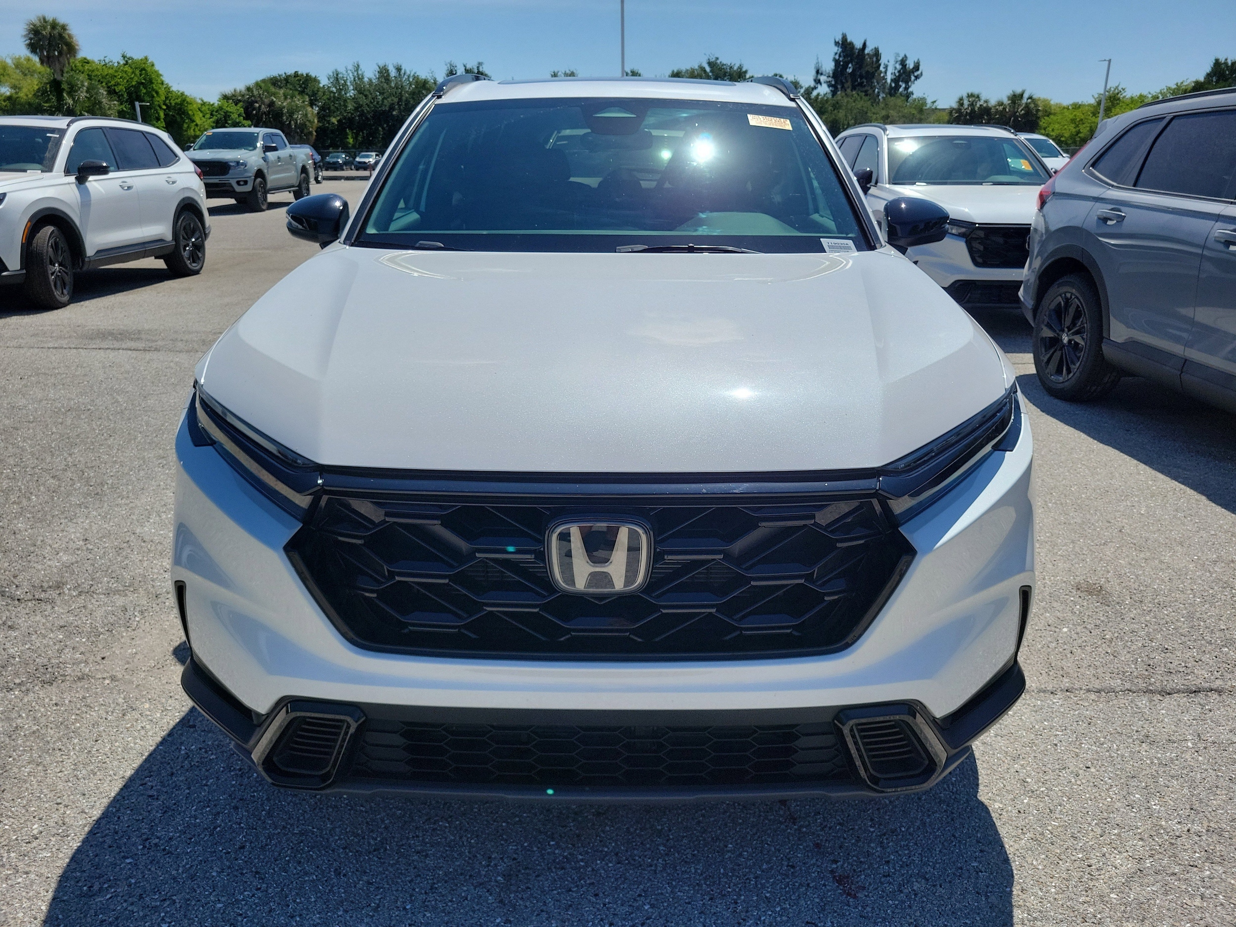 2025 Honda CR-V Hybrid Sport photo 2