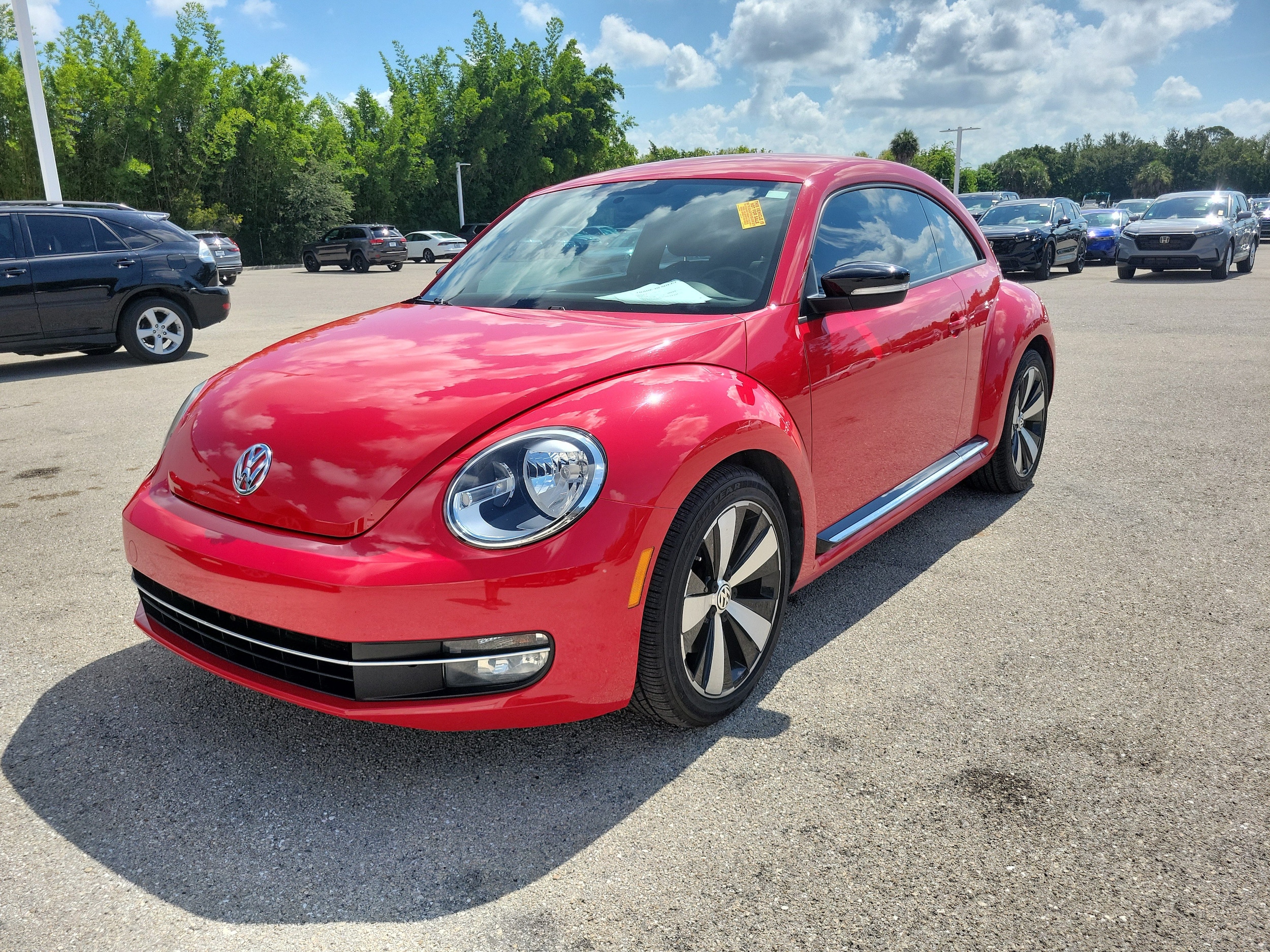 Volkswagen Beetle 2.0T Turbo W/PZEV