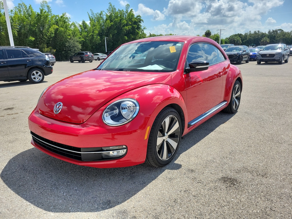 Used 2012 Volkswagen Beetle 2.0T Turbo w/PZEV Hatchback