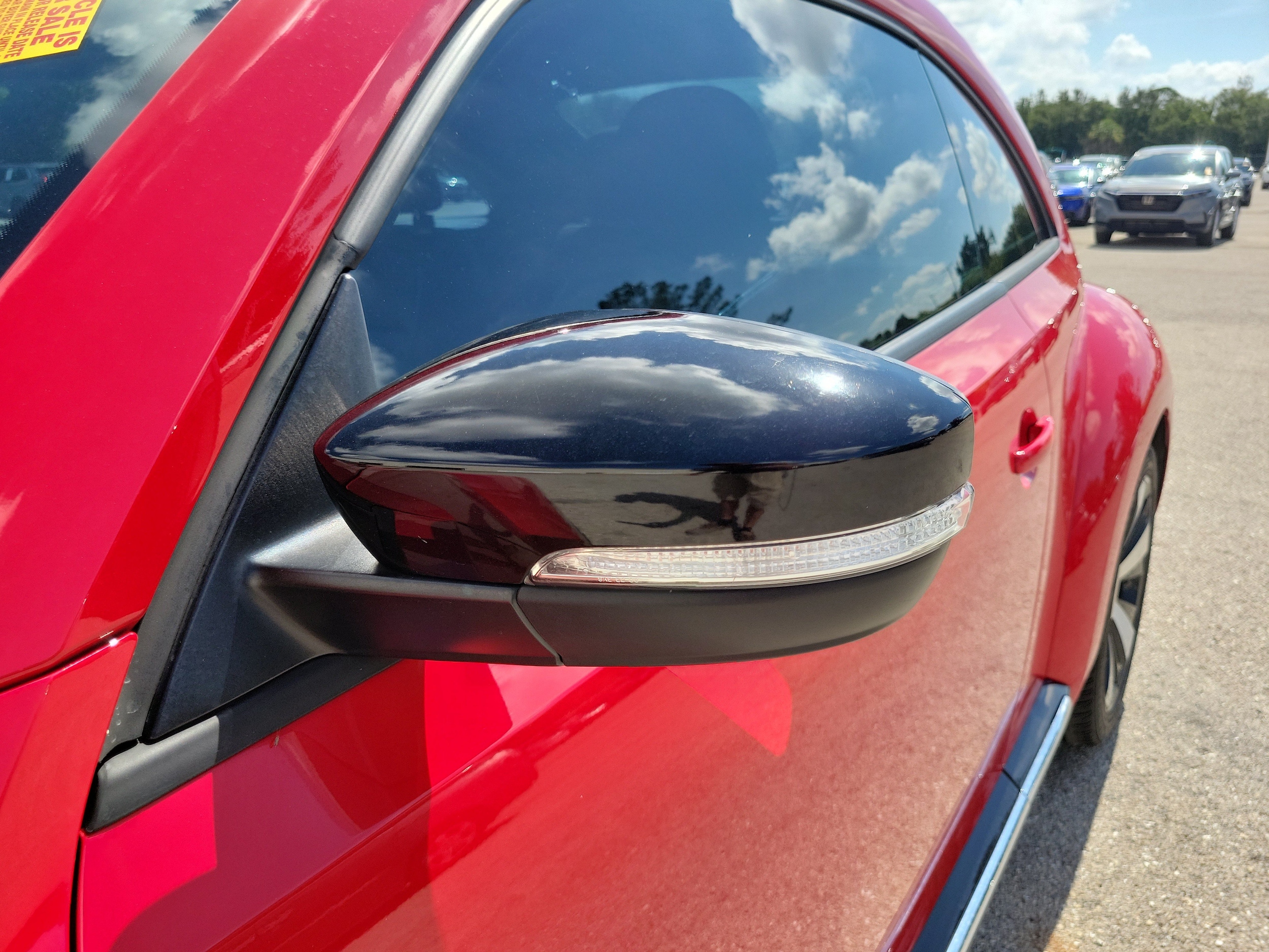 Volkswagen Beetle 2.0T Turbo W/PZEV