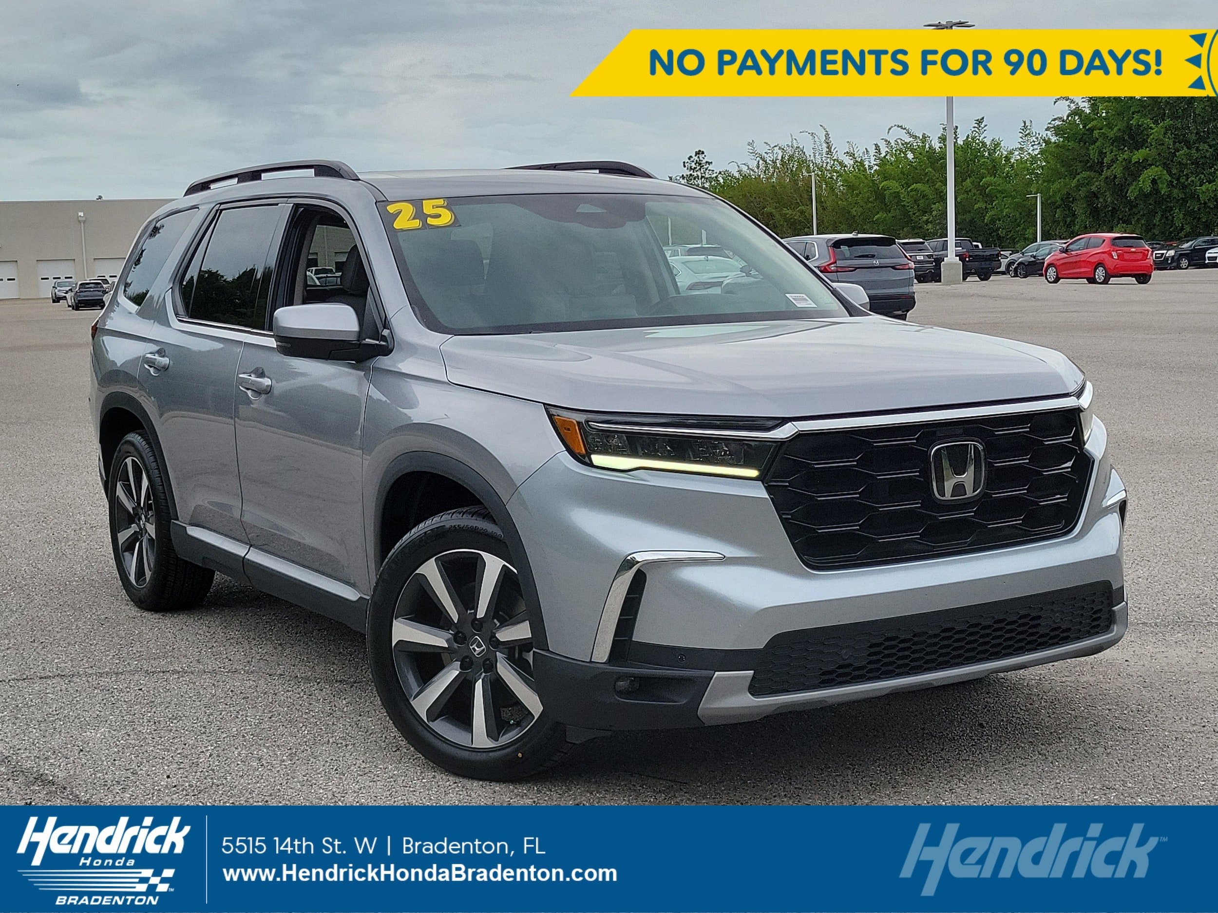 2025 Honda Pilot Touring 2WD's photo