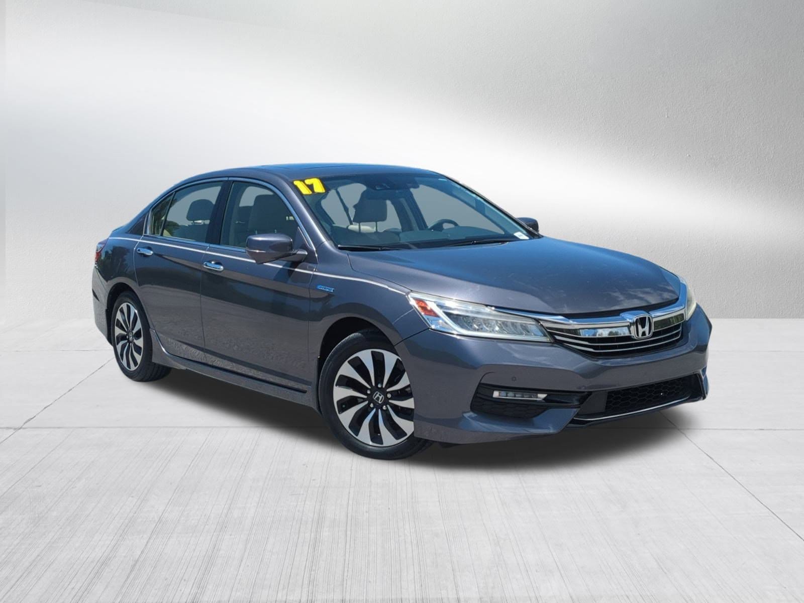 Used 2017 Honda Accord Hybrid Touring with VIN JHMCR6F78HC030348 for sale in Bradenton, FL