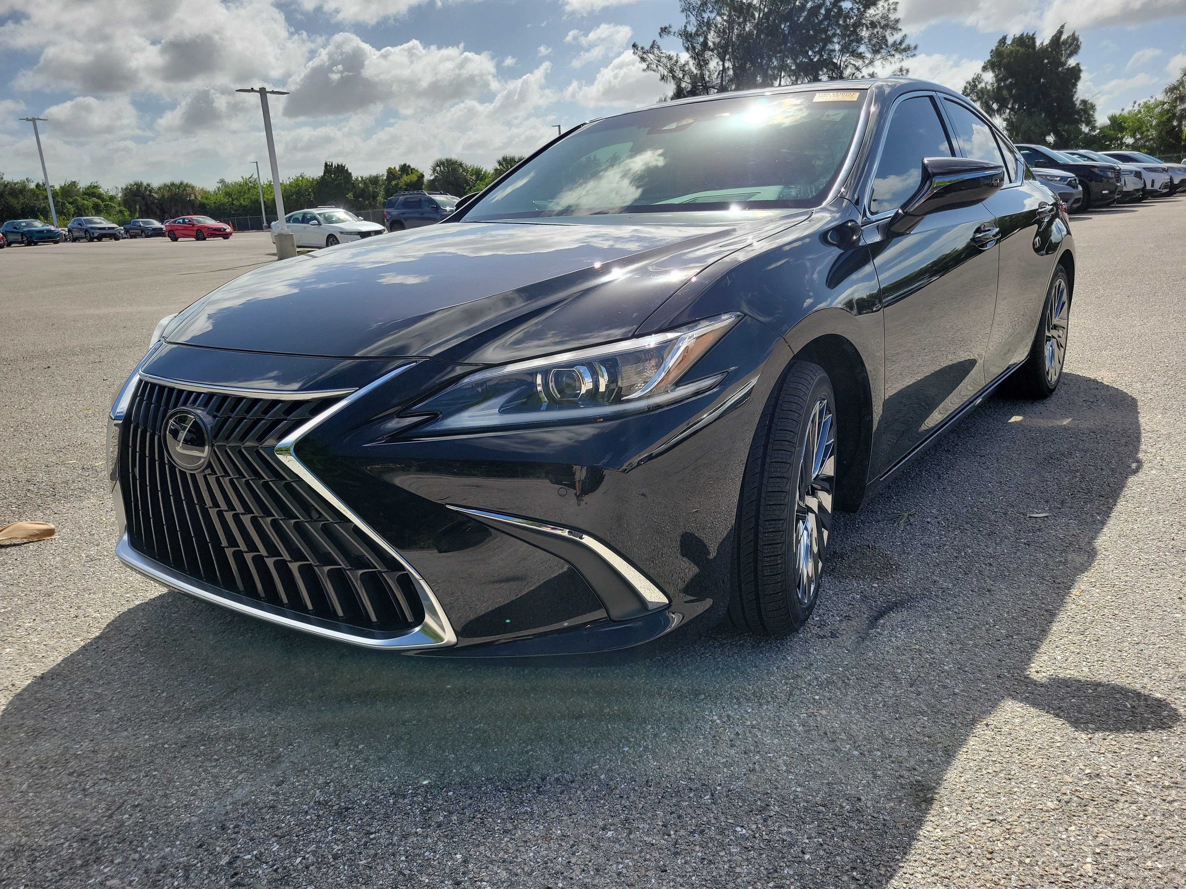 Used 2024 Lexus ES 350 Luxury Sedan