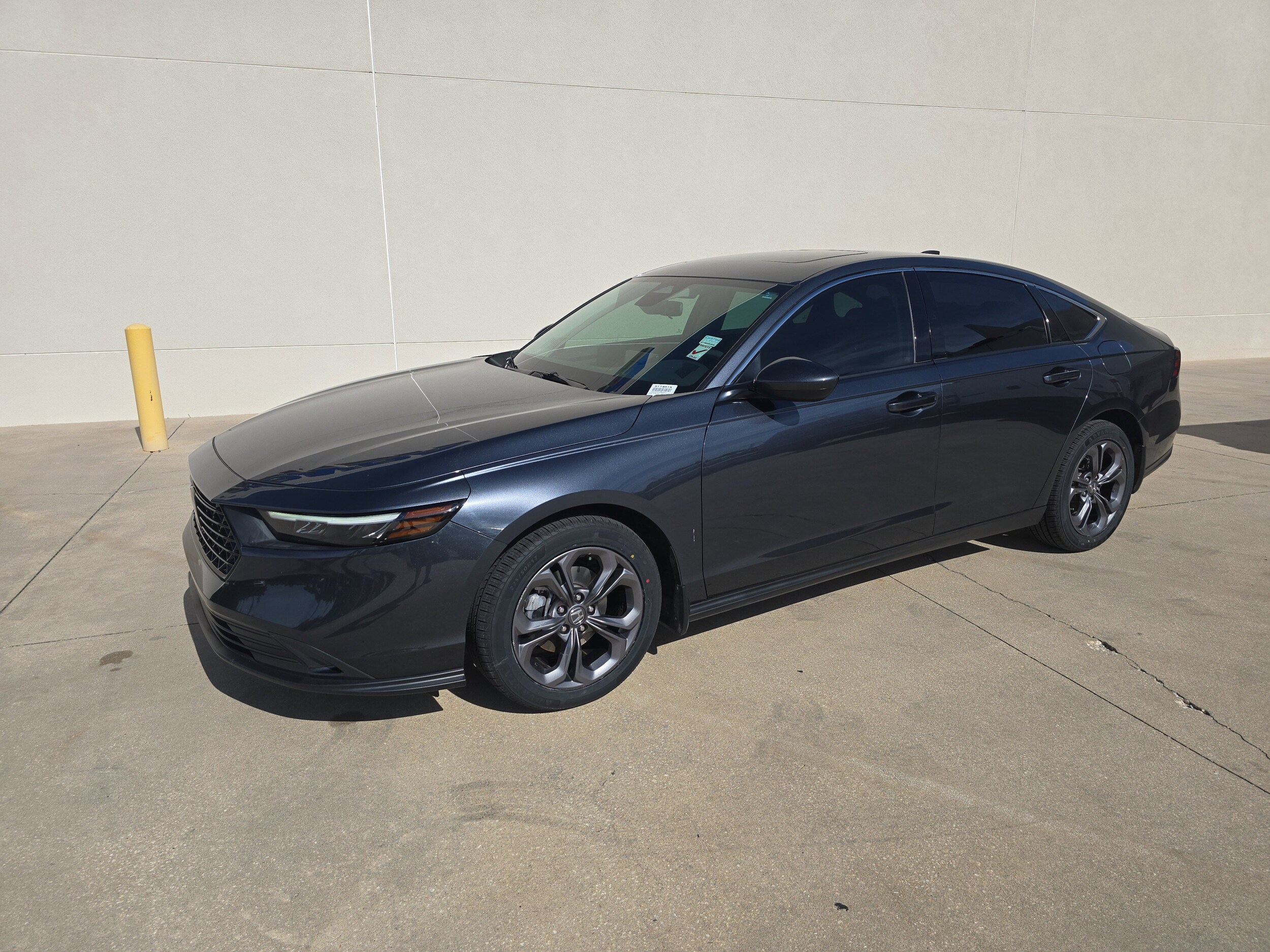 2023 Honda Accord EX photo 2