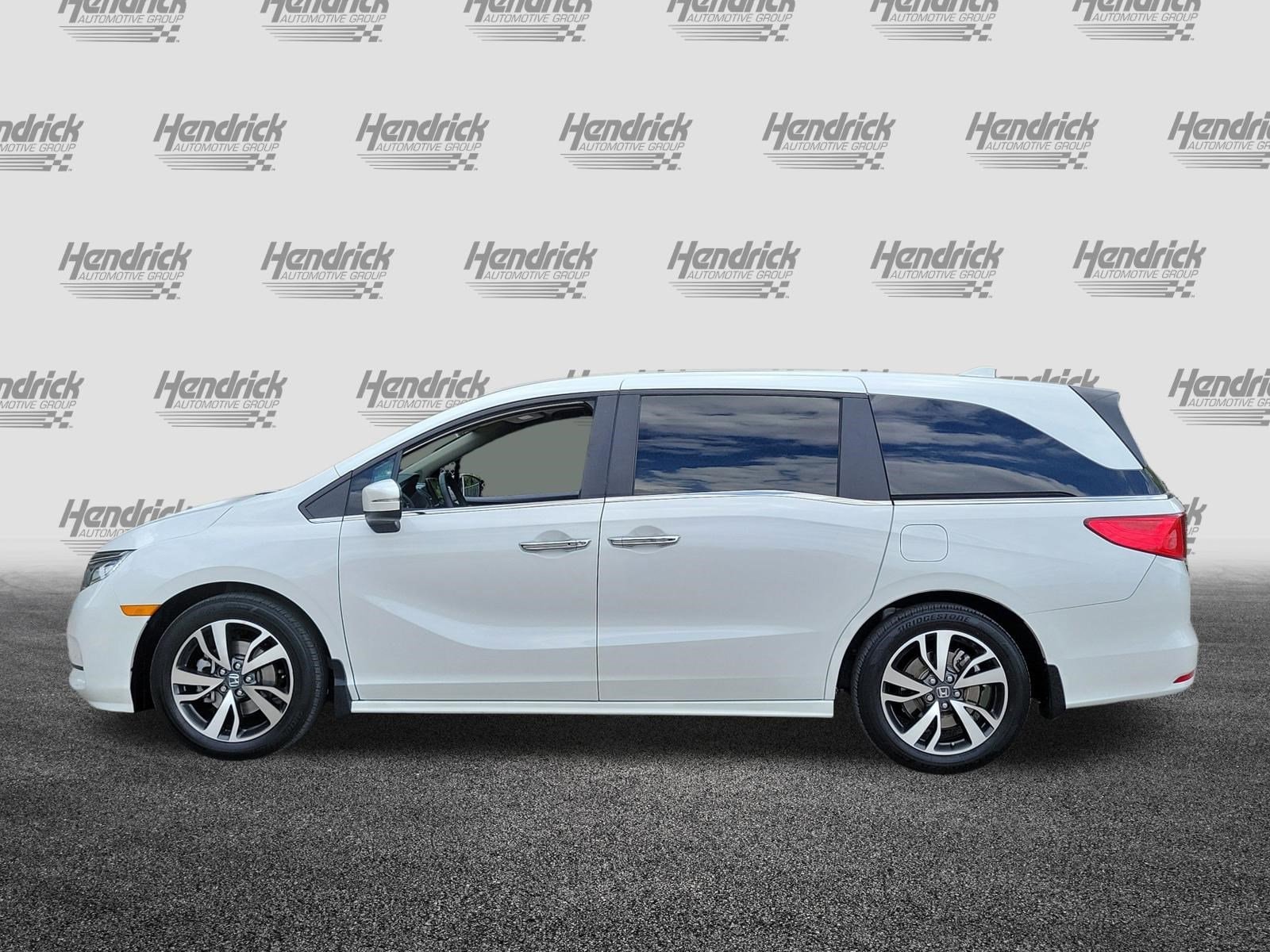 2023 Honda Odyssey Touring photo 6