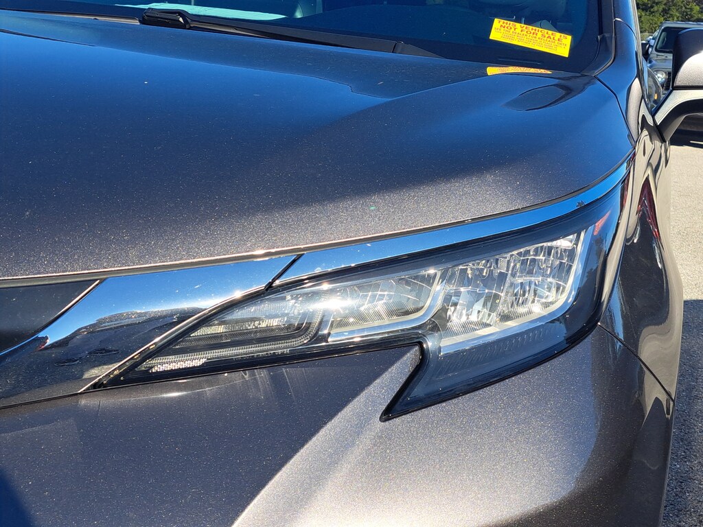 Used 2022 Toyota Sienna XLE 7 Passenger Van Passenger Van