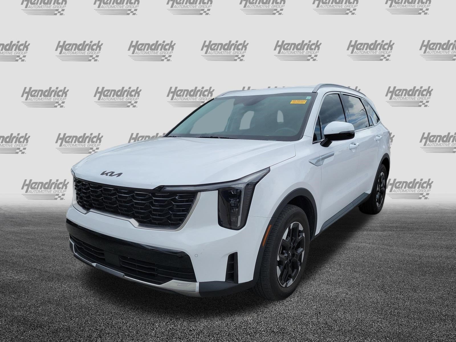 2025 Kia Sorento S photo 5