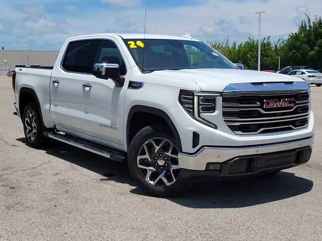 2024 GMC Sierra 1500 SLT Truck Crew Cab