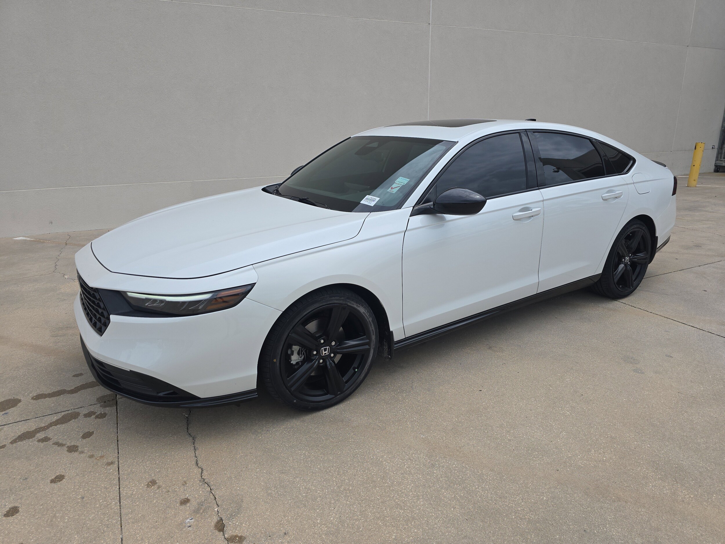 2023 Honda Accord Hybrid Sport-L photo 3