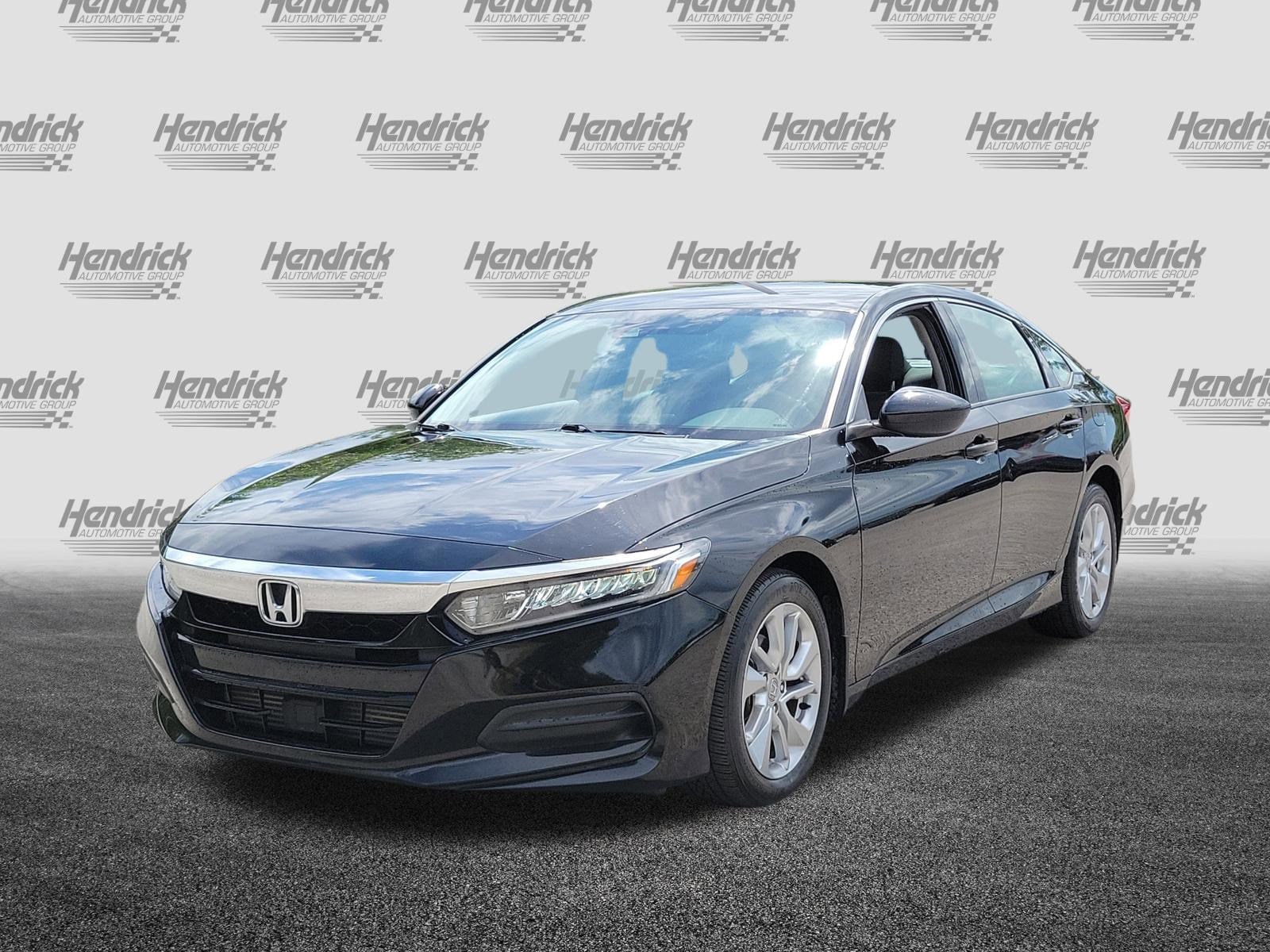 2018 Honda Accord LX photo 4