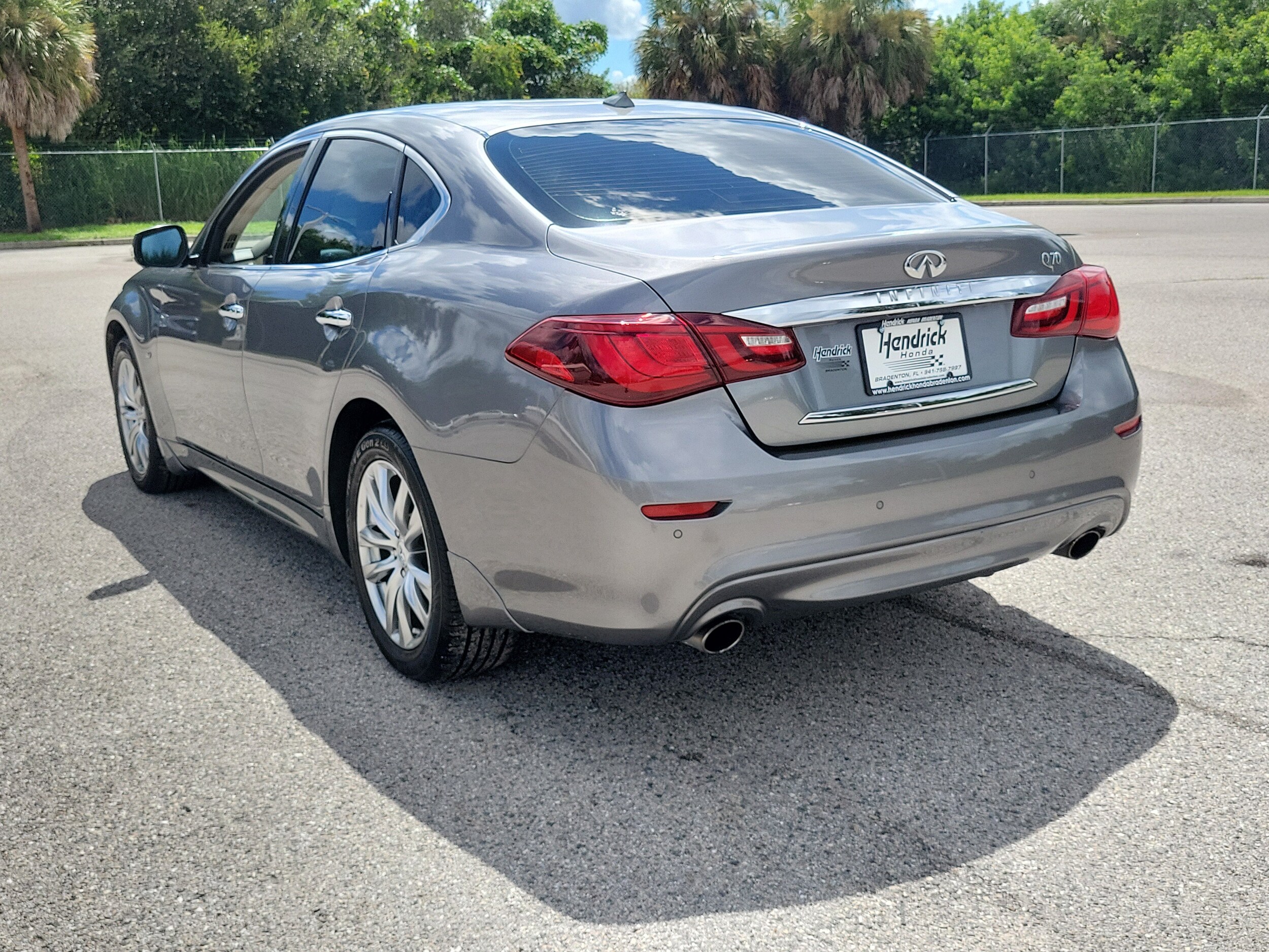 2015 INFINITI Q70 3.7