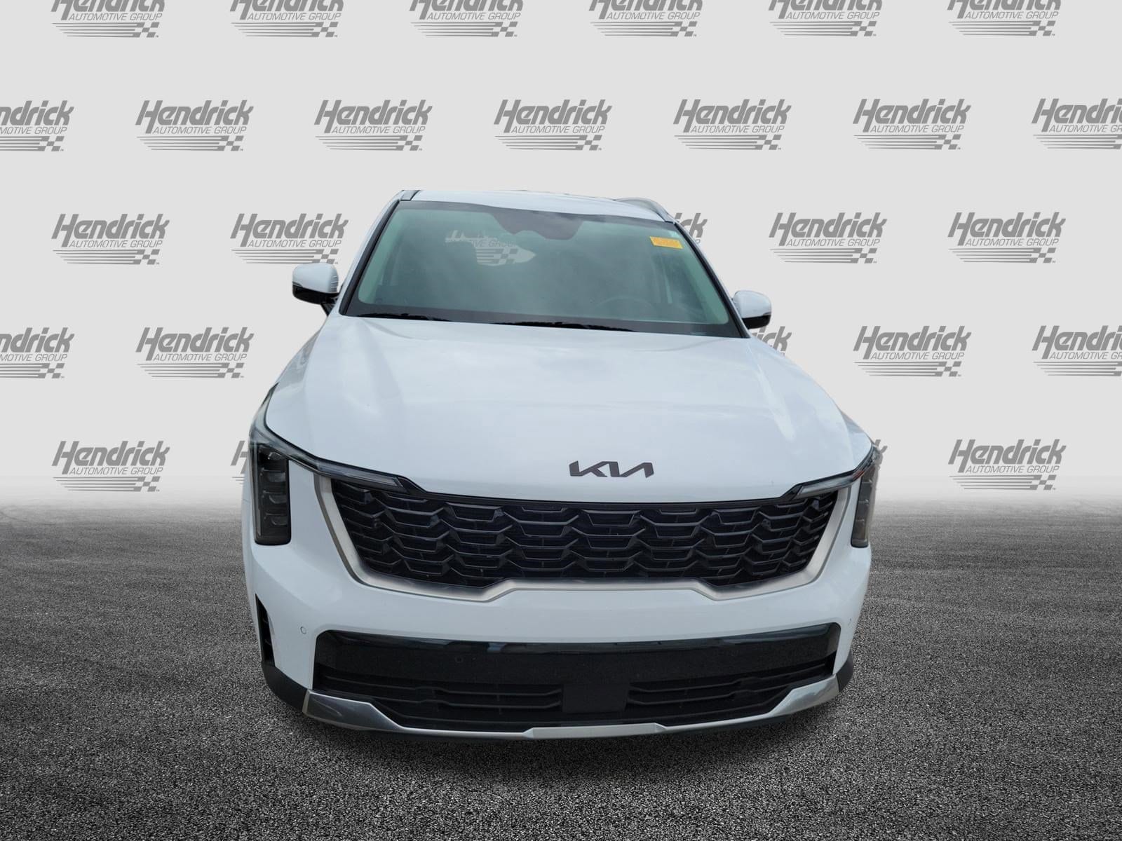 2025 Kia Sorento S photo 3