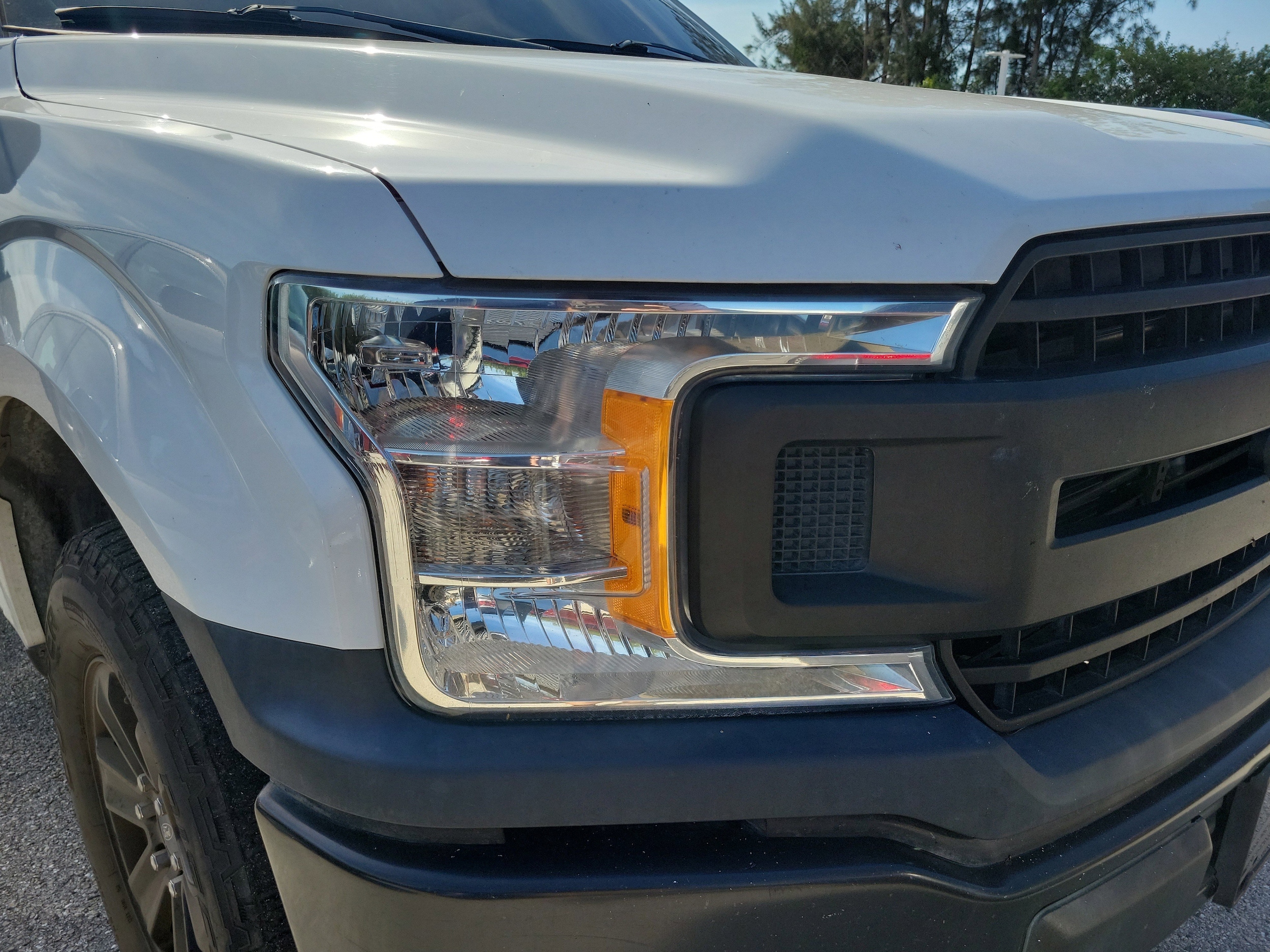 2020 Ford F-150 XLT photo 3