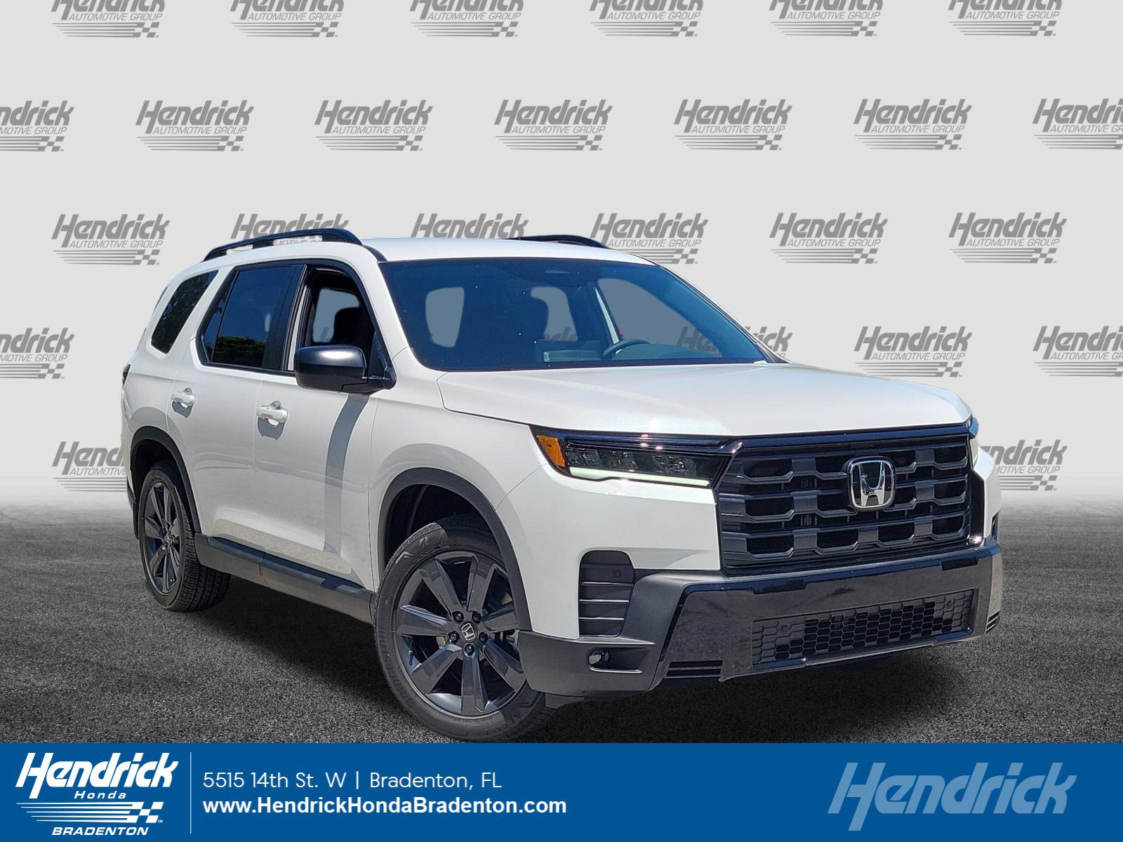 2026 Honda Pilot Sport 2WD's photo