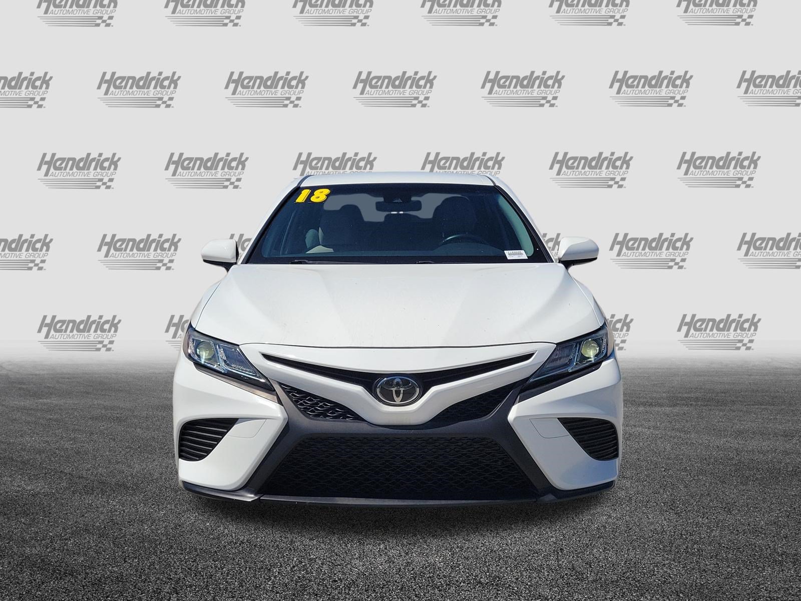 Used 2018 Toyota Camry SE Sedan
