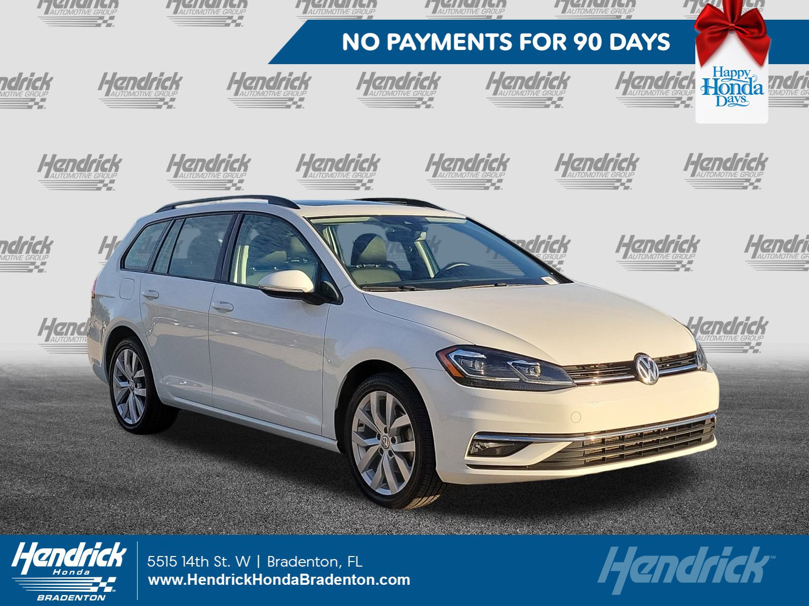 2019 Volkswagen Golf SportWagen SE's photo