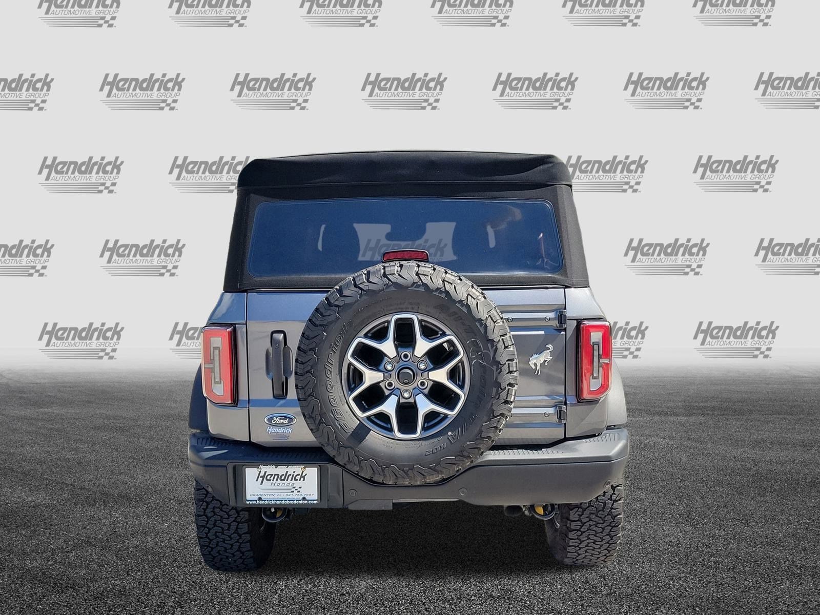 2024 Ford Bronco Badlands photo 3