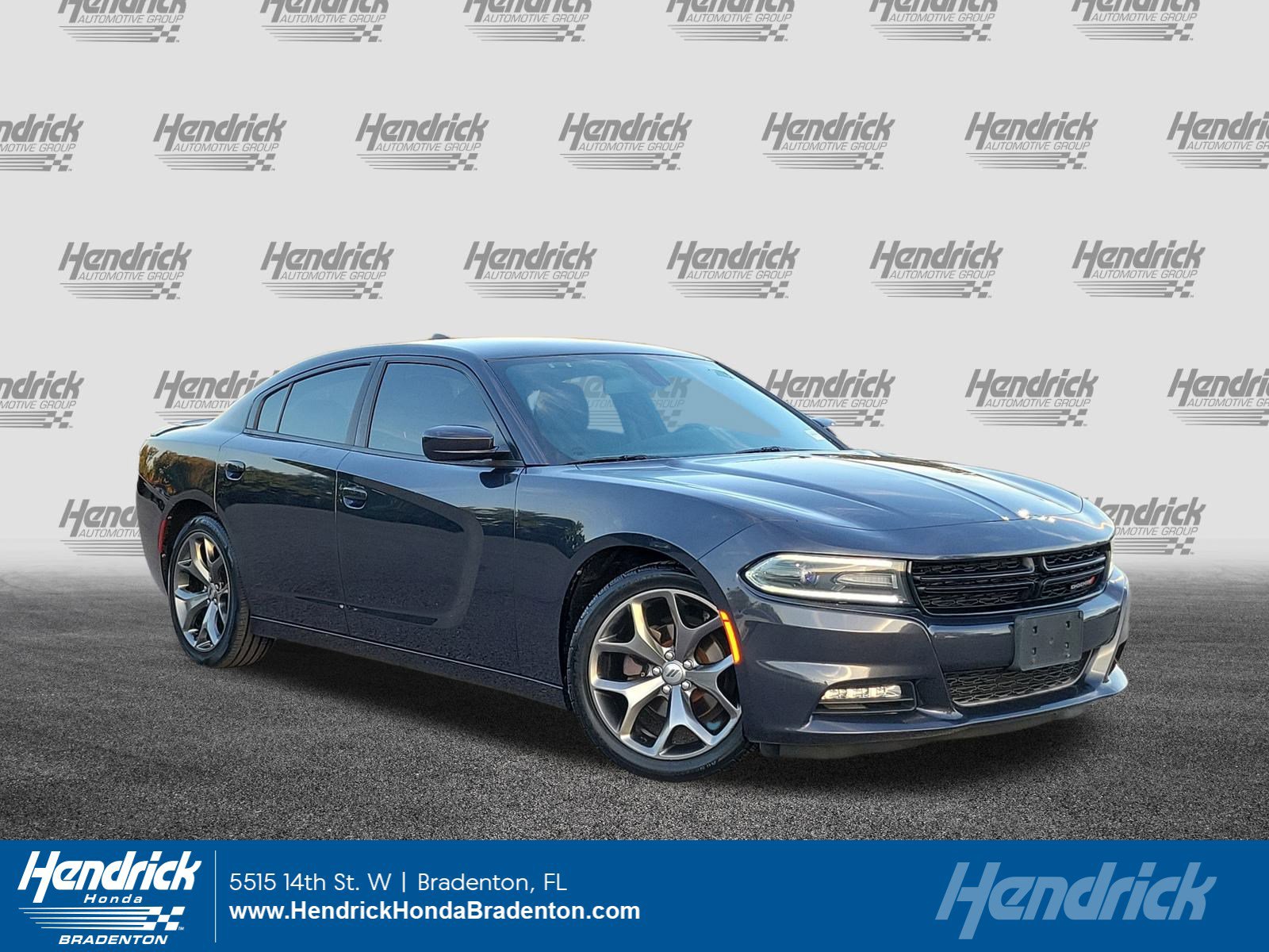 2017 Dodge Charger SXT's photo