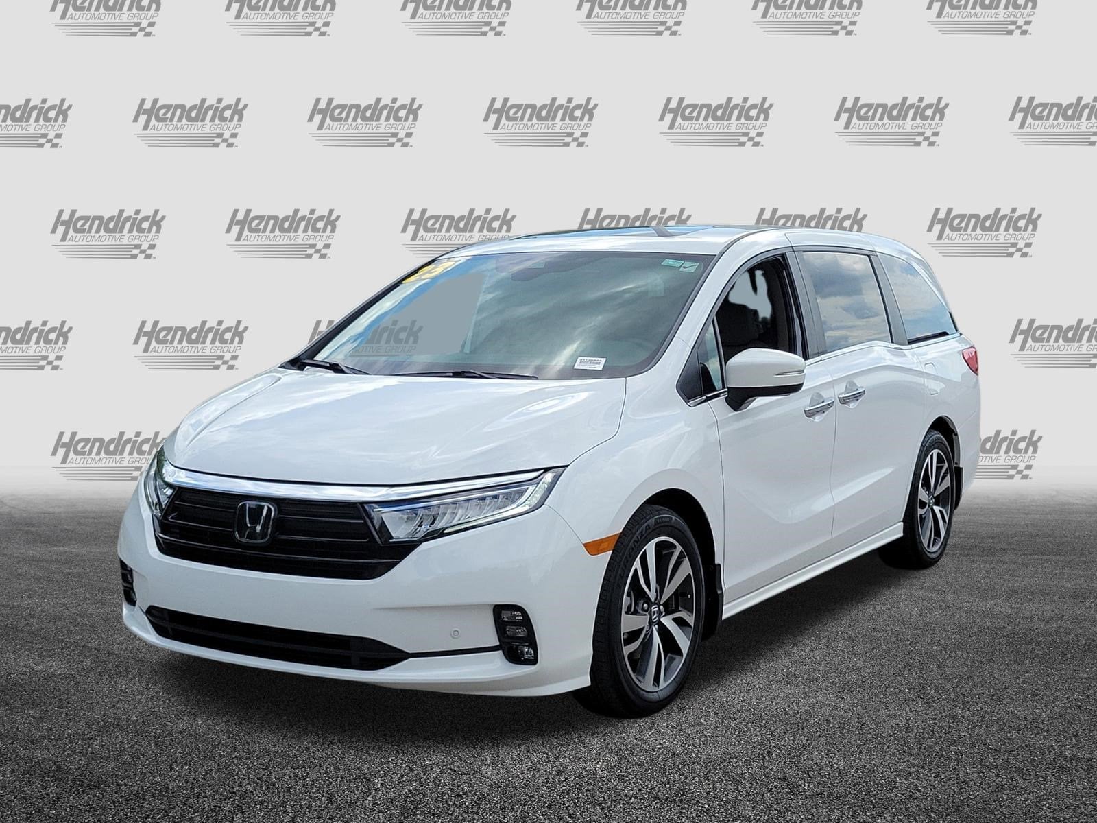 2023 Honda Odyssey Touring photo 4